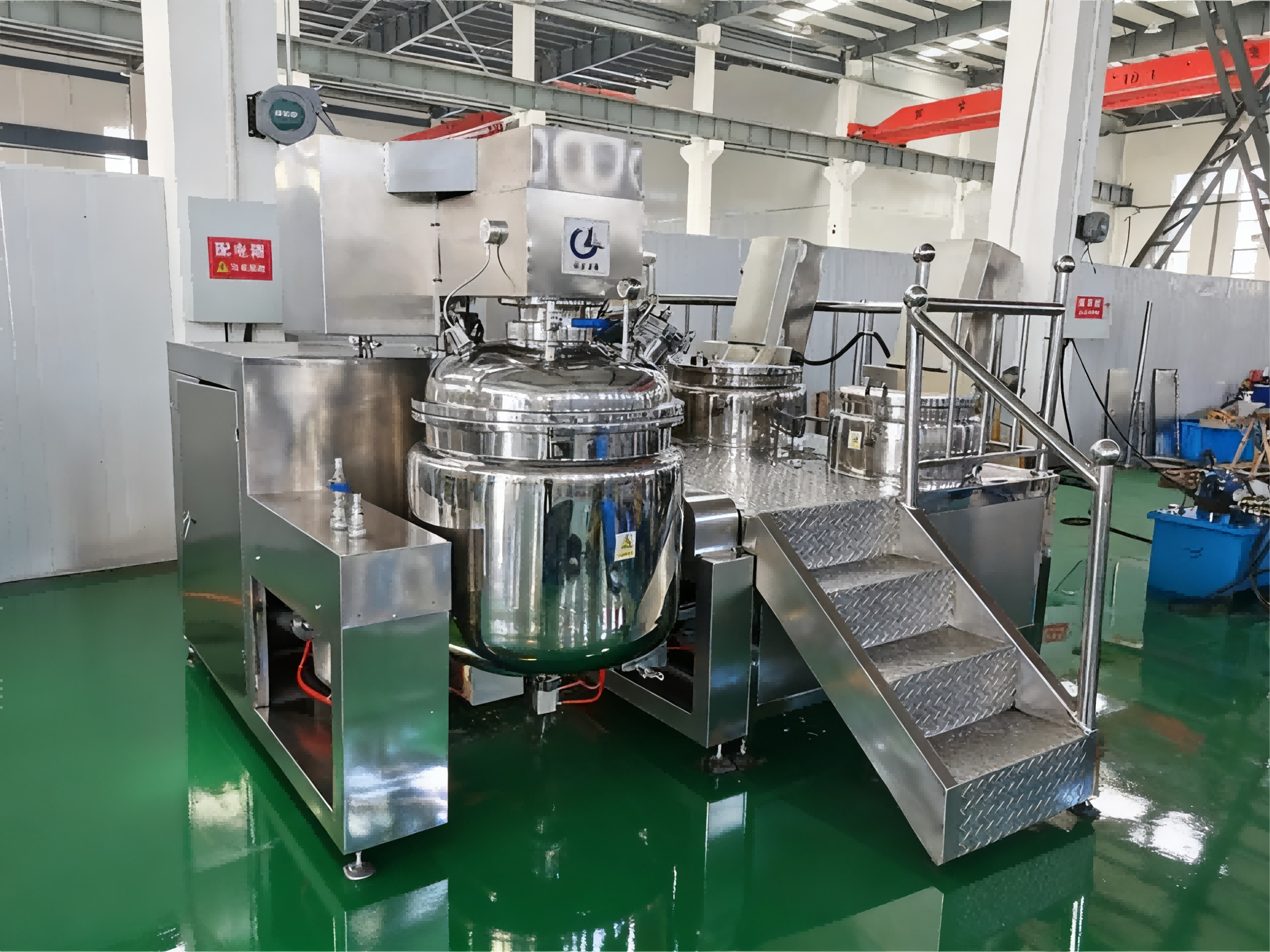 O princípio de funcionamento do misturador emulsificante do homogeneizador a vácuo