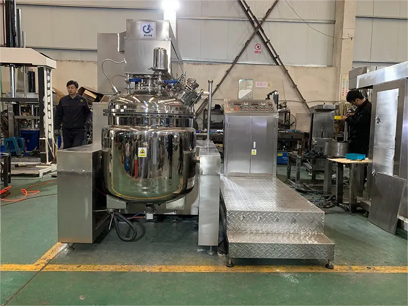 Quais são as futuras tendências de desenvolvimento tecnológico dos emulsificantes a vácuo?