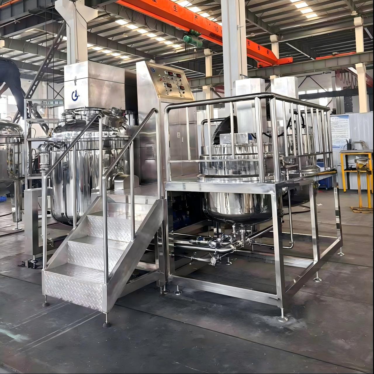 Qual é a diferença entre um emulsificante homogeneizador e um misturador planetário?